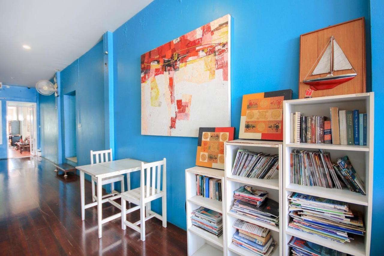 Oyo 1054 Phuket Backpacker Hostel Buitenkant foto
